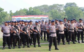 Pilkades Serentak di Bekasi, Tiap TPS Dijaga 5 Polisi dan 2 Tentara - JPNN.com