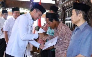 Pemkab Kudus Salurkan Bantuan untuk Pengabdi di Tempat Ibadah - JPNN.com