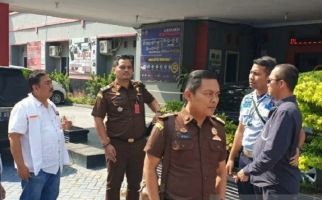 Kejaksaan Resmi Tahan Tersangka Korupsi Dana Hibah Yudhi Veryantoro - JPNN.com