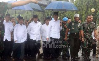 Ha ha ha... Masa, Presiden Jokowi Takut pada FPI? - JPNN.com