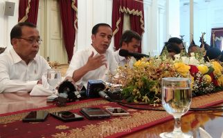 Jokowi: Mereka Ingin Menampar Muka dan Menjerumuskan Saya - JPNN.com