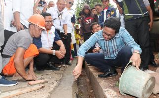 Mendes Abdul Halim Iskandar Sebut Bojongkulur Embrio Desa Surga - JPNN.com