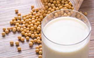 5 Manfaat Susu Kedelai Untuk Si Kecil - JPNN.com