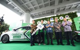 Hyundai Ioniq Electric Siap Layani Pengguna Grab di Indonesia - JPNN.com