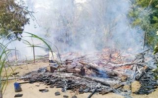 Pasutri Alami Luka Bakar saat Kobaran Api Menghanguskan Bangunan Rumah - JPNN.com