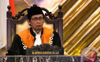 Bintang Mahaputera Artidjo Alkostar Diharapkan Menginspirasi Penegak Hukum - JPNN.com