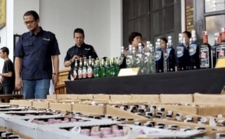 Gudang di Bandung Simpan Ribuan Minuman Keras - JPNN.com