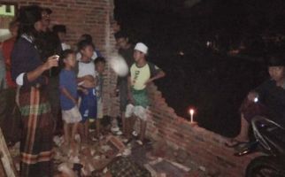 Puluhan Rumah di Bogor Hancur Disapu Puting Beliung - JPNN.com