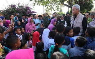 Santri dan Suster Berbaur Hangat, Menyambut Ganjar Pranowo - JPNN.com