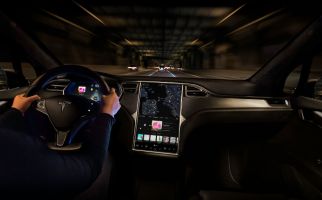 Pertama Kali, Tesla Sematkan Konten Video dan Gim Daring di Mobilnya - JPNN.com