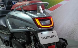 Suzuki Resmi Rilis Skuter 125, Desainnya Mirip Vespa - JPNN.com