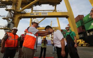 Pelindo I Lepas Kapal Terakhir dan Sambut Kapal Perdana 2020 - JPNN.com
