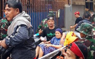 Jumlah Pengungsi Banjir Jakarta Mencapai 31.232 Orang - JPNN.com