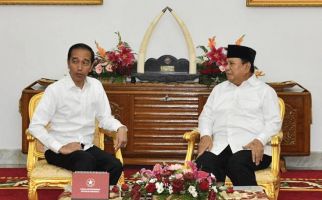 Prabowo Jadi Tamu Besar Pertama Presiden Jokowi di Tahun Baru - JPNN.com