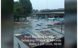Berapa Banyak Taksi Blue Bird Yang Terendam Banjir? - JPNN.com