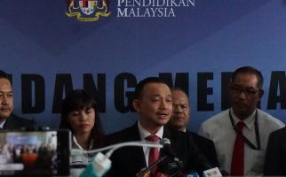 Selalu Diberitakan Jelek Oleh Media, Menteri Pendidikan Malaysia Mundur - JPNN.com