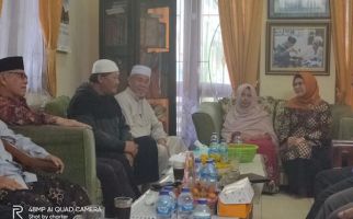 Siti Nur Azizah Bersilaturahmi dengan Ketua MUI Tangsel - JPNN.com