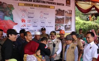 PKS Perjuangkan Aspirasi Korban Banjir Lebak Banten - JPNN.com