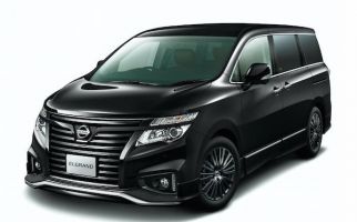 Nissan Elgrand Highway Star Jet Black Urban Siap Tantang Toyota Alphard - JPNN.com