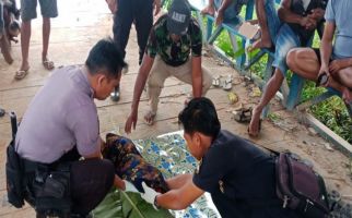 Mayat Bayi Laki-laki Ditemukan Mengapung di Sungai Seruyan - JPNN.com