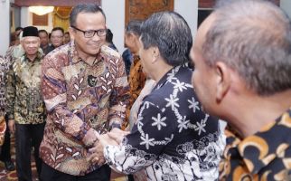 Menteri Edhy Akan Maksimalkan Budidaya Perikanan di Sumsel - JPNN.com