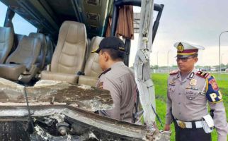 Satu Korban Kecelakaan Bus Rombongan Kiai Jatim Meninggal, Ini Identitasnya - JPNN.com