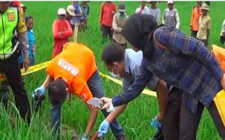 Sepasang Kekasih Pelajar SMP Tega Membunuh Bayi Hasil Hubungan Terlarang - JPNN.com