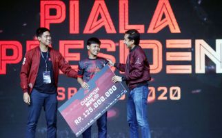 Raih Juara Gim Fruit Dart, Aby Pengin Berangkatkan Umrah Orang Tua - JPNN.com