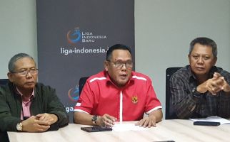 Alat Komunikasi Wasit di Liga 1 2020 Belum Dipakai, Dirut PT LIB Beri Penjelasan Begini - JPNN.com