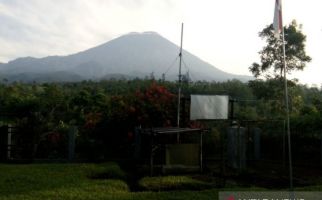 Gunung Semeru Alami 2 Kali Letusan, Status Waspada - JPNN.com