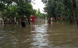 Oh Ternyata Ini Salah Satu Penyebab Banjir di Cirebon - JPNN.com