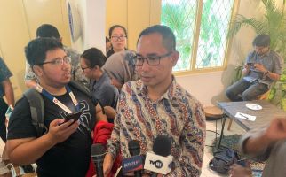 Janji Kemenlu RI kepada Keluarga 155 ABK yang Terjebak di Kapal Tiongkok - JPNN.com