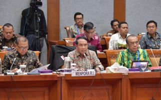 Menpora Bahas Tiga Agenda Saat Raker dengan Komisi X DPR - JPNN.com