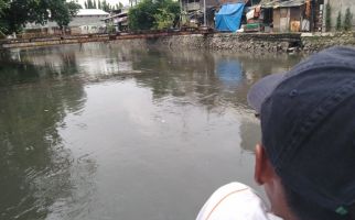 Innalillahi, Sulton Tewas Terseret Arus Ciliwung - JPNN.com