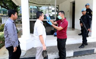 Jubir Khusus Corona Minta Kepala Daerah Tidak Publikasikan Warga yang Terinfeksi - JPNN.com