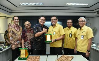 Tekan Impor, Petrokimia Gresik Gandeng SBRC IPB Produksi Surfaktan - JPNN.com