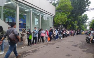 Polisi-Dishub Mencari Solusi untuk Antisipasi Penumpukan Penumpang di TransJakarta - JPNN.com