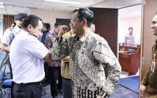 Mahfud MD: Penyusunan RPP Keamanan Laut Jangan Diperdebatkan Lagi - JPNN.com
