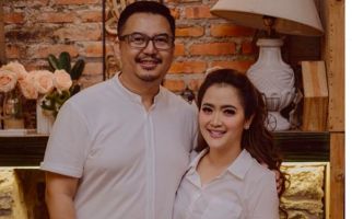 Vega Darwanti Diminta Berhenti Kerja oleh Suami, Gegara Sering Centil di TV? - JPNN.com