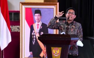 Presiden Jokowi Instruksikan Mendes PDTT Kawal Padat Karya Tunai Dana Desa - JPNN.com