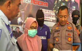 Saat Wabah Corona, Teganya Perempuan Ini Jual Narkoba dengan Dalih Jamu untuk Kesehatan - JPNN.com