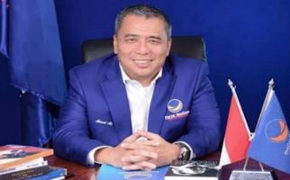 Lepas Jabatan Ketua Fraksi NasDem, Ahmad Ali Pakai Diksi Dihukum Surya Paloh - JPNN.com