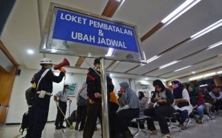 Dampak PSBB Jakarta, 44 Perjalanan Kereta Api Dibatalkan - JPNN.com