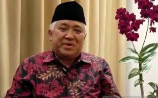 5 Berita Terpopuler: Ade Armando Serang Din, Lansia 70 Tahun Ditampar Petugas - JPNN.com