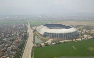 Warga Tolak Tes Cepat COVID-19 Digelar di Stadion GBLA - JPNN.com