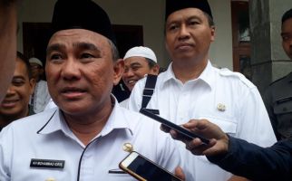 Kacau, Bansos Terdampak Corona Diduga Dipotong, Oknumnya Ternyata - JPNN.com