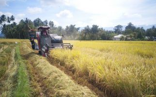 Saran Prof Asep agar Masyarakat Tetap Selamat di Tengah Serbuan Corona - JPNN.com