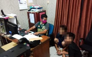 2 Pemuda Sering Berduaan di Rumah, Perbuatannya yang Terlarang Terungkap - JPNN.com