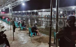 Kejadian di Depok, Lagi PSBB Kok Malah Ramai Memancing Ikan - JPNN.com