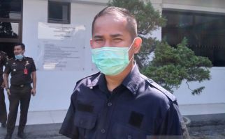 Warga Terima Bantuan Pangan dari Pemerintah Dalam Kondisi Busuk - JPNN.com